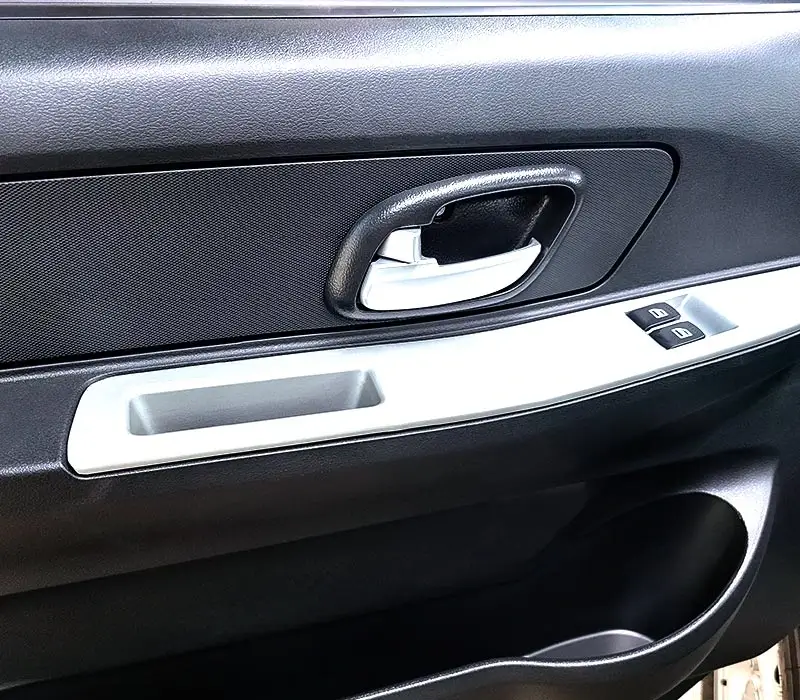 대창모터스 다니고 C 실내 인테리어