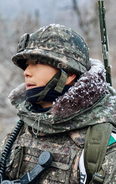 썸네일-국군의날-군인아저씨