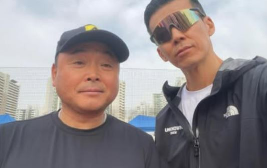 션 수입 기부 활동