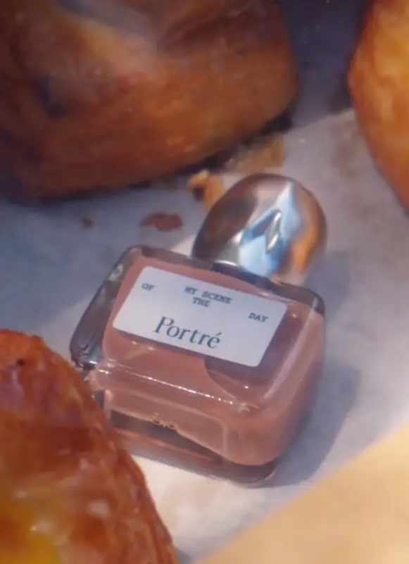 강민경 포트레 네일