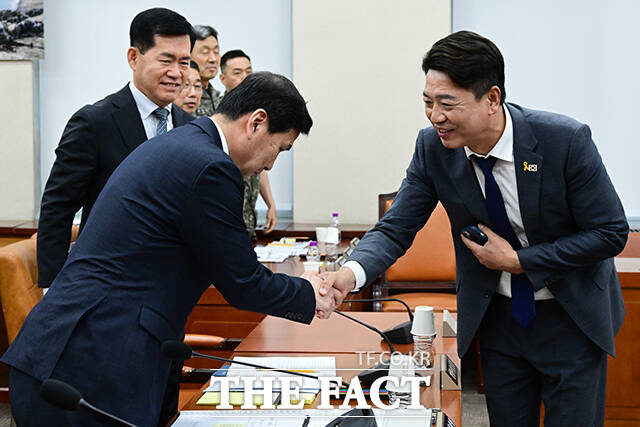 계엄법 개정안 국방위원회 통과