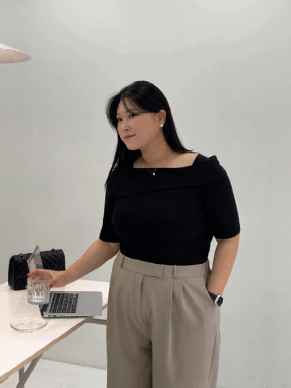 (빅사이즈) 트임 언발 오프 티셔츠