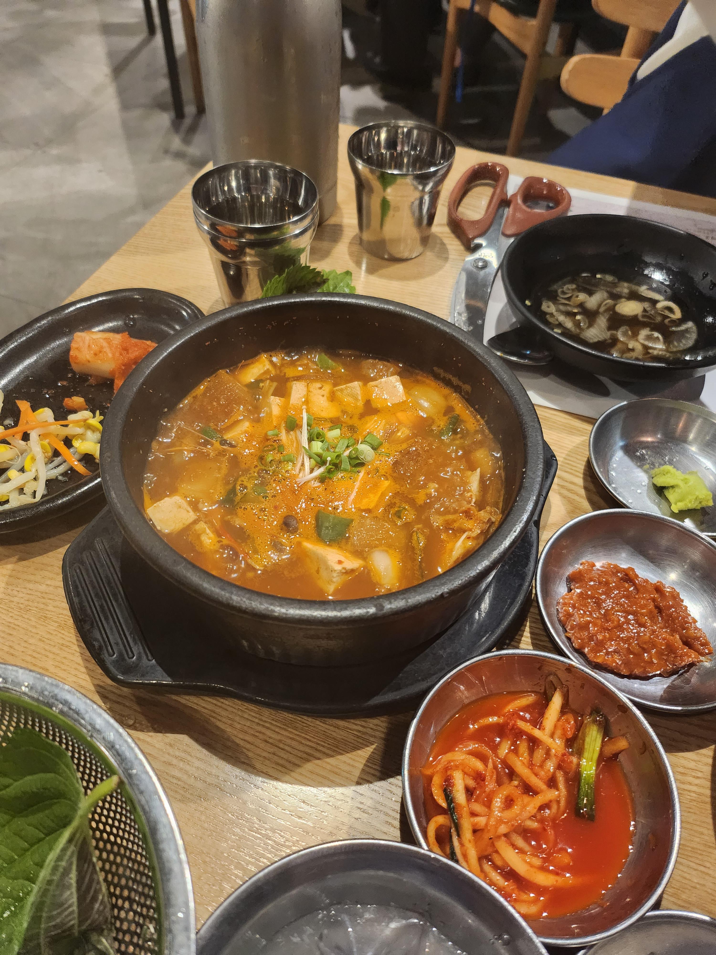 다다익고 호텔더본점 된장찌개