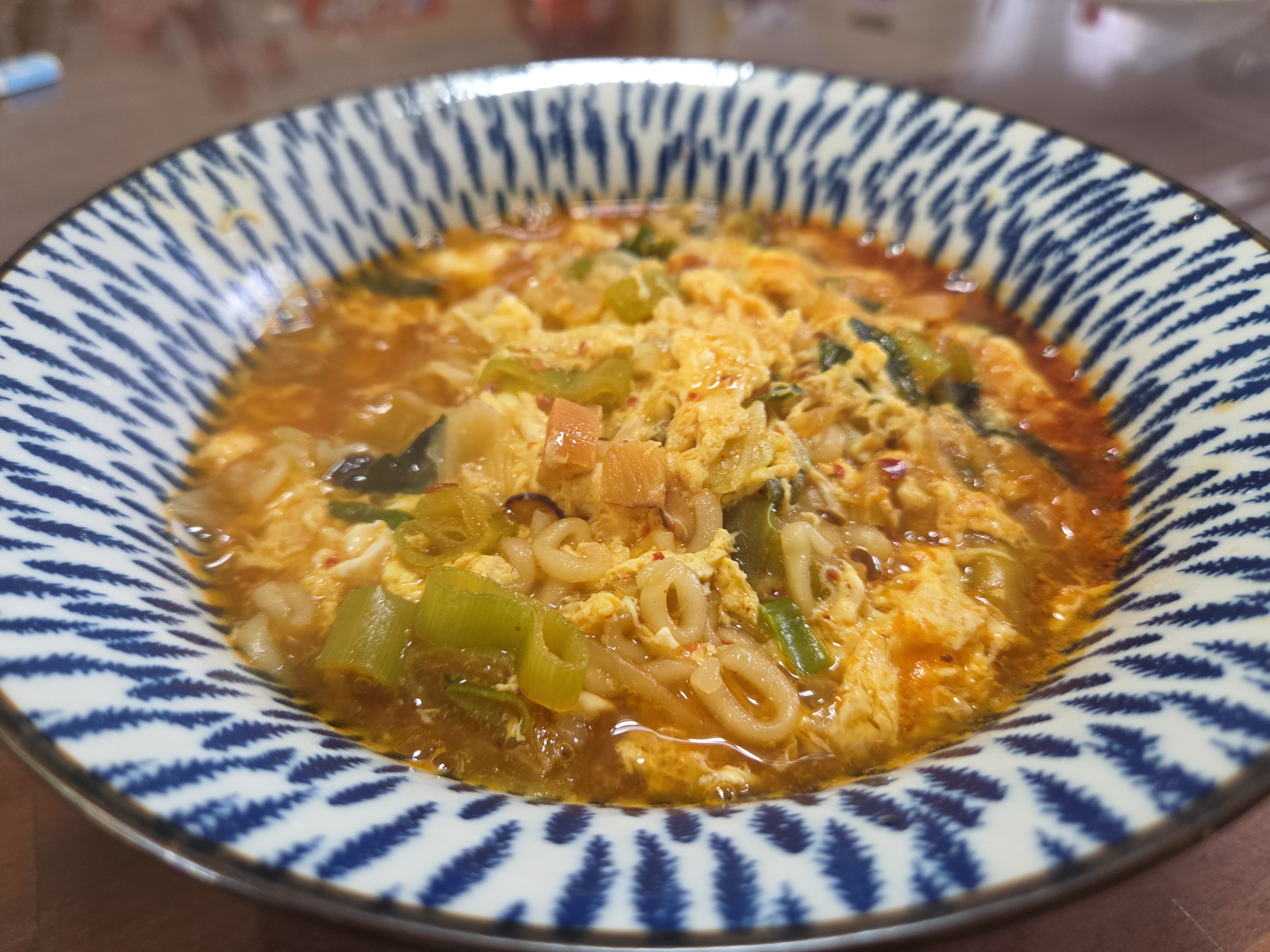 계란 푼 오징어짬뽕