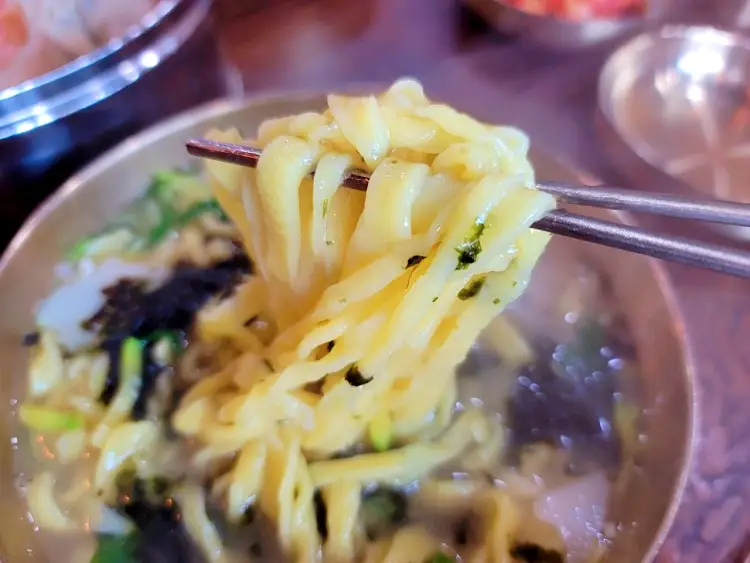 만두 전골, 골방 칼국수, 서리태 콩국수 맛있는 곳 추천