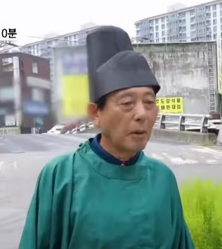 이원석 활동 중단