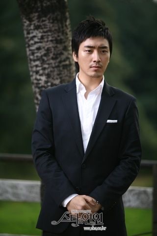 배우 이준혁 프로필