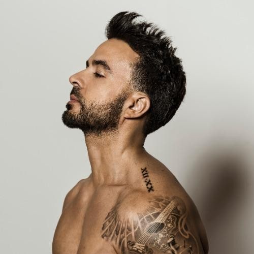 팝가수 루이스 폰시 관련 이미지