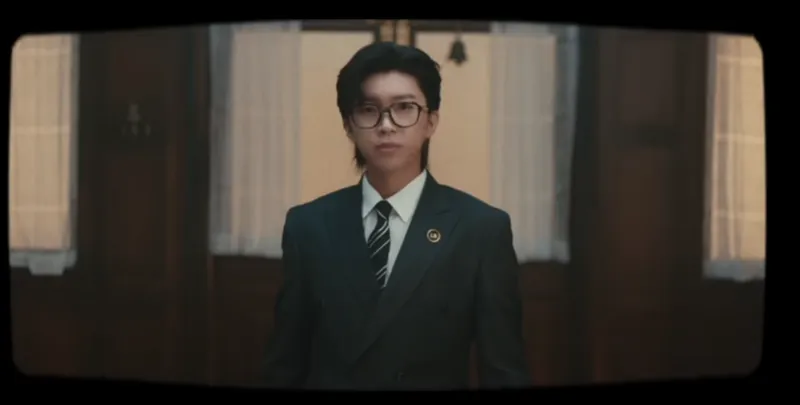 임영웅 리사이틀 티저 영상 재생하기