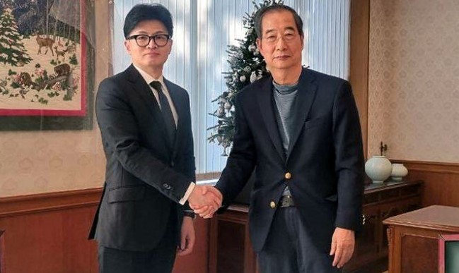 호구 한동훈과 시체 한덕수