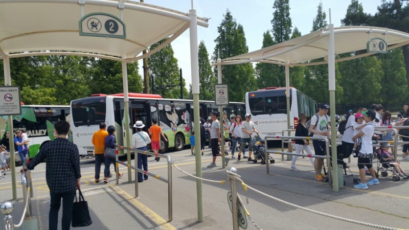 기흥역에서 전대·에버랜드역까지 운행하는 에버라인 열차