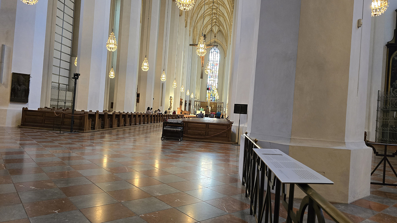 프라우엔키르헤 성당 내부