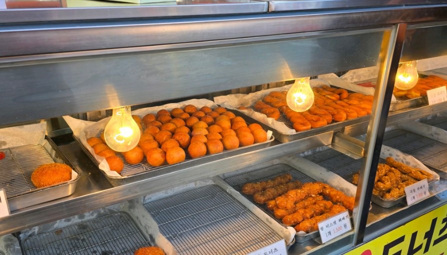 6시내고향 충주자유시장 사과도넛 초콜릿도넛