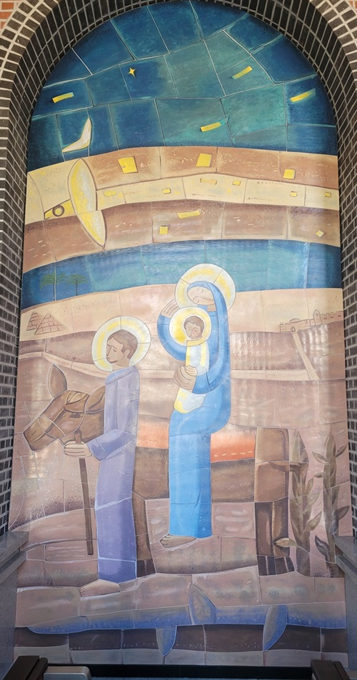 성모 통고의 신비 2단



원죄 없이 잉태되신 동정 성모마리아께서 아기 예수님과 함께 에집트로 피난가신 고통을 묵상합시다. (마태오복음 2장 13 ~ 15절)