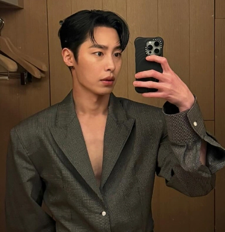 이재욱 배우 프로필 나이 고향 학력 키 군대 인스타