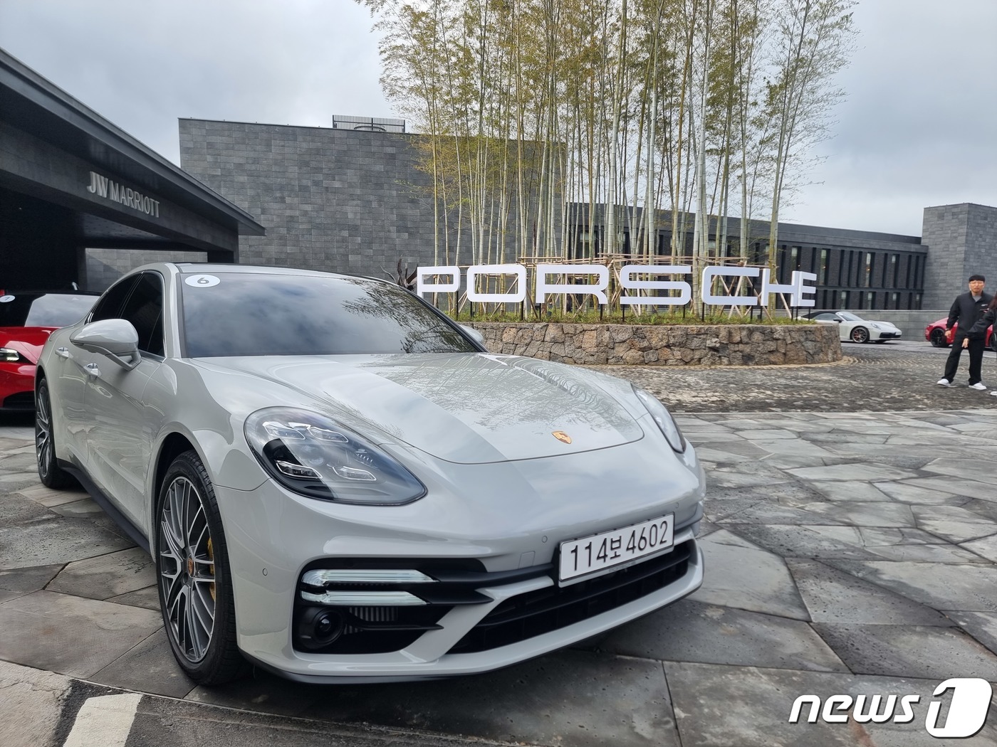 포르쉐 파나메라 터보S