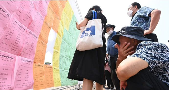[저출산&middot;고령화 여파] "우리는 더 일하고 싶다"