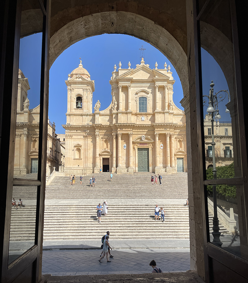 여름 오후, 감정을 깨우는 향기 블렌딩 루틴