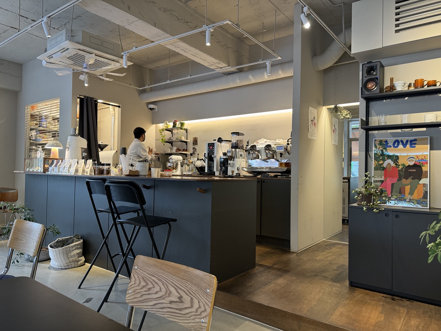 니어바이-내부1