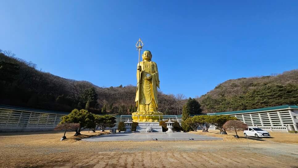 음성 미타사 : 동양 최대 지장보살상과 가섭산의 정기가 머무는 곳