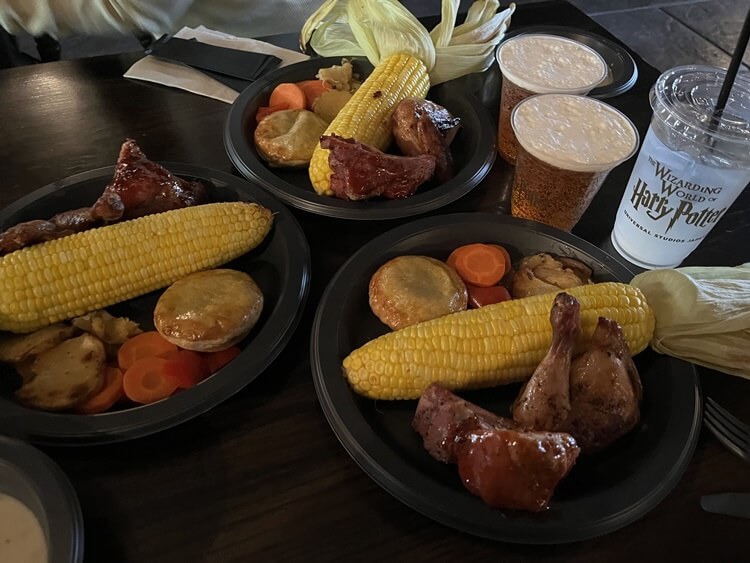 로티세리 모스크 치킨&포크랩, 버터비어, 레몬에이드