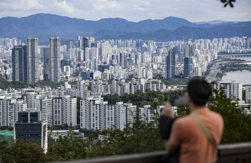 신한&middot;농협은행, 대출 상담사 등 비대면 창구 접수 중단