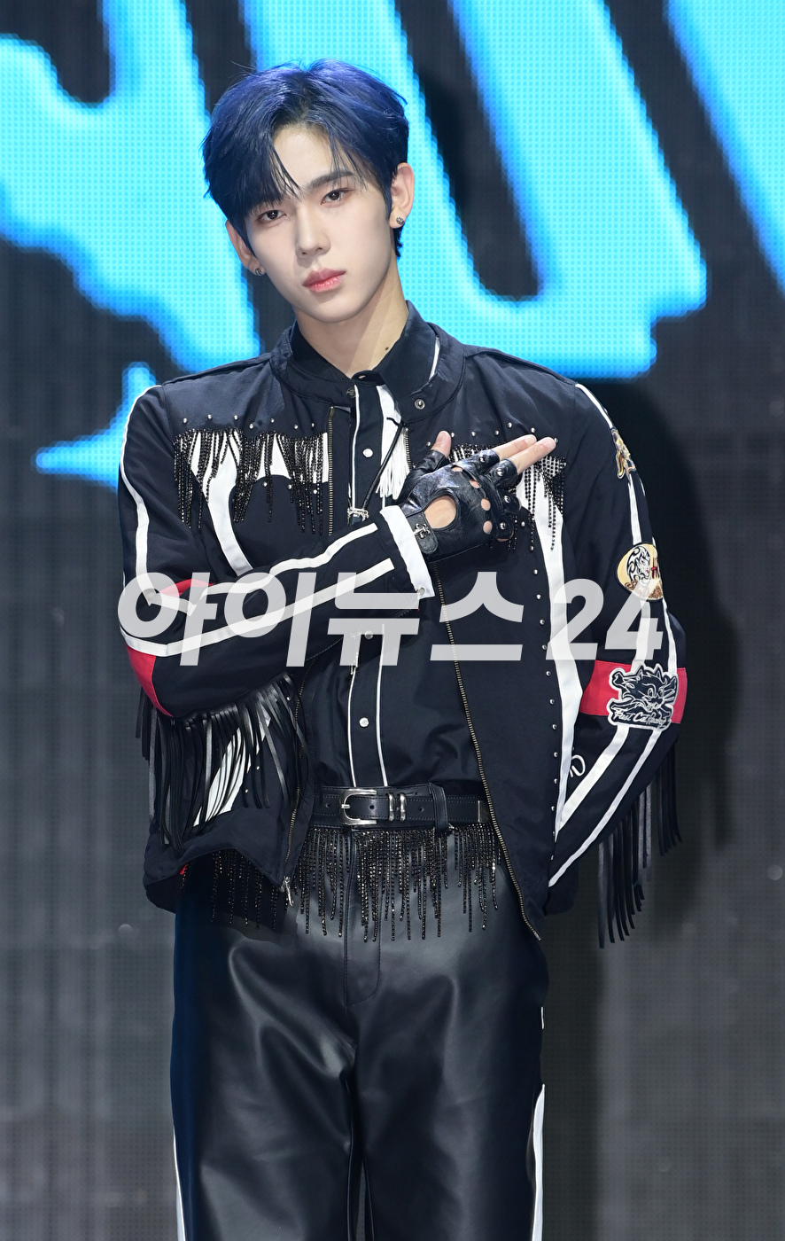 그룹 루네이트(LUN8)가 15일 오후 서울 광진구 예스24라이브홀에서 진행된 루네이트 첫 번째 미니앨범 'CONTINUE?'(컨티뉴?) 발매 기념 쇼케이스에 참석해 전의를 불태우고 있다. [사진=정소희 기자]