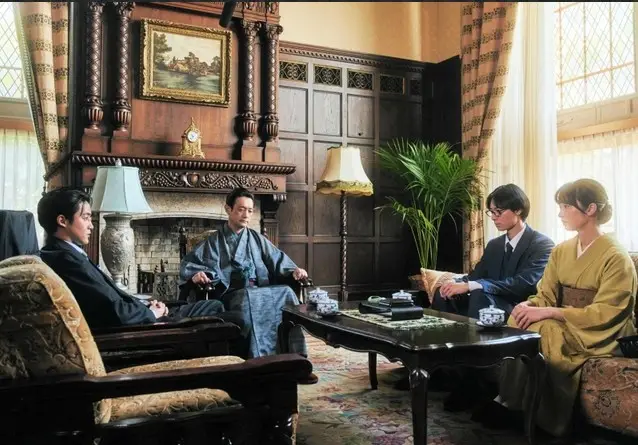 이치카가-시댁식구들과-앉아있다