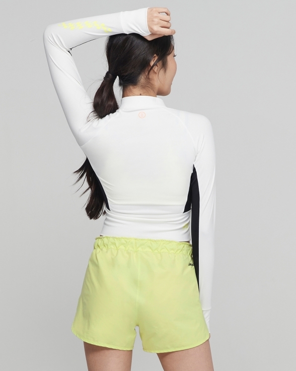 솔로지옥 신슬기 래쉬가드 배럴