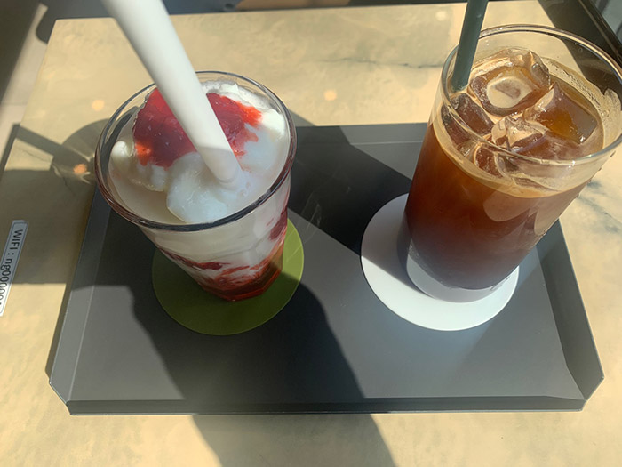 카페-놀곳-아메리카노-딸기요거트스무디