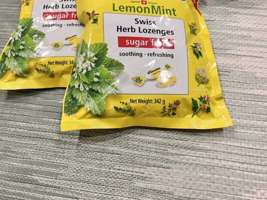 리콜라 캔디 포장 사진