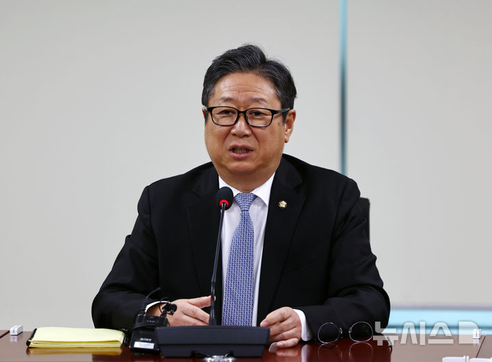 ํ๋ฒ์ค์์ ์ด๋ผ๊ณ ํฉํฌ ์์ ์ฒญ๋
์ฃผํ ์ ์ ๋
ผ๋๊ณผ ๋ค์ํ ๋ฐ์ ํ๋์ ์ ๋ฆฌ ์ฐธ๊ณ ์ด๋ฏธ์ง 2