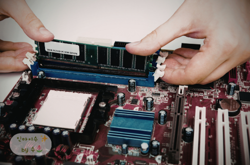 금값·삼성전자 말고 더 무섭다? 램값 폭등-RAM