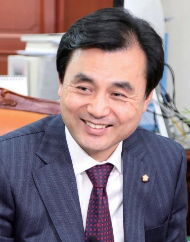 안규백 국회의원 프로필 나이 고향 학력 재산