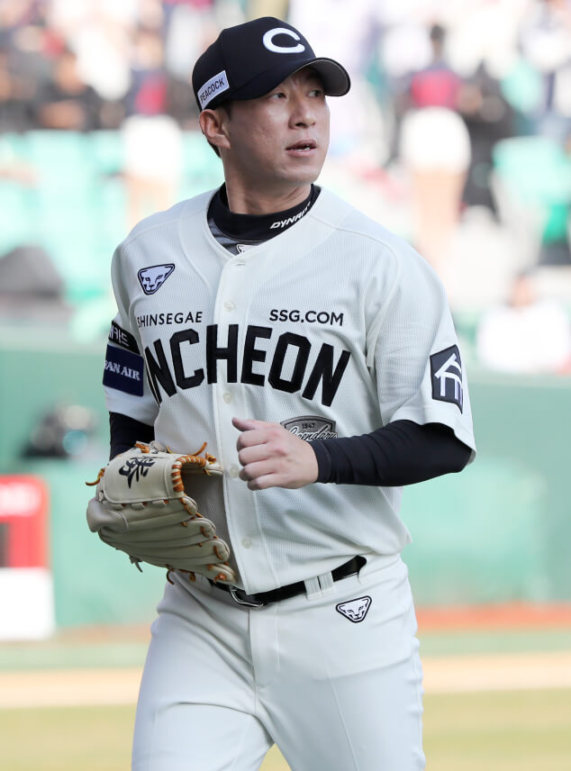 불펜 흔들린 두산, 고효준 카드로 승부수 던지다