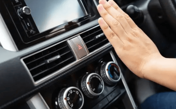 자동차 에어컨 찬바람이 안 나올 때 점검 사항