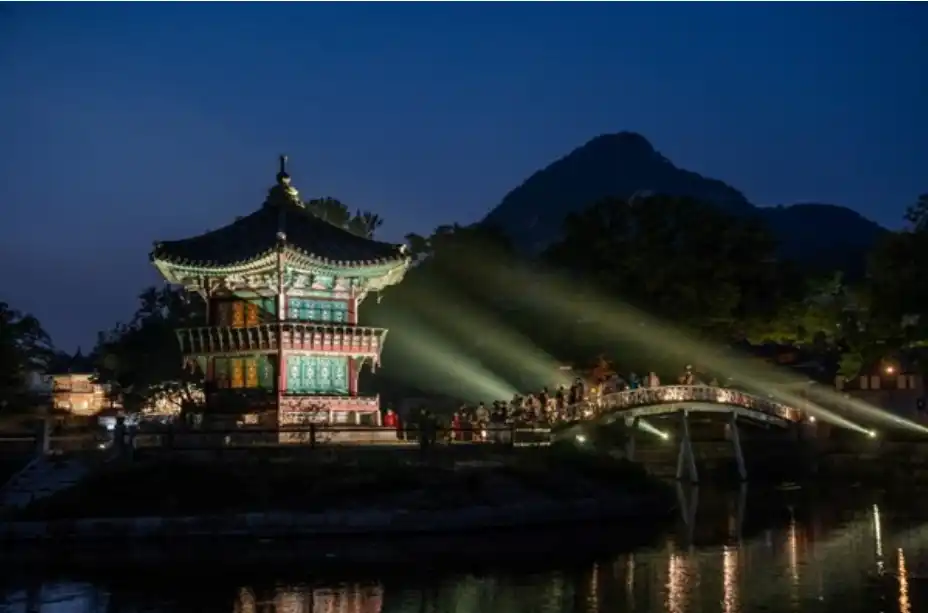 경복궁 야간개장