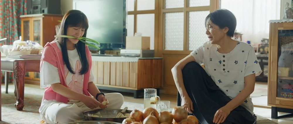 선재의-고백이-자꾸-떠올라-양파-까면서-우는-솔이