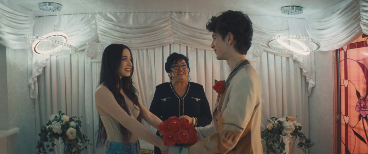 아노라 한 장면