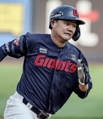 롯데 자이언츠 내야수 손호영