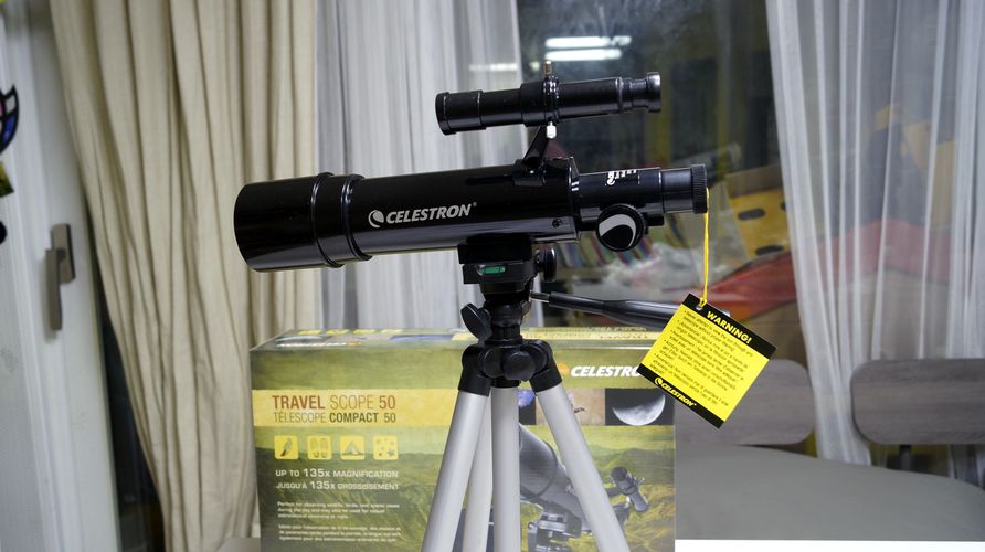 셀레스트론 travel scope 50 망원경 삼각대 장착모습
