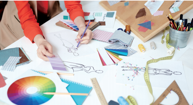 패션디자이너-하는일-업무환경-되는법-학과-전망