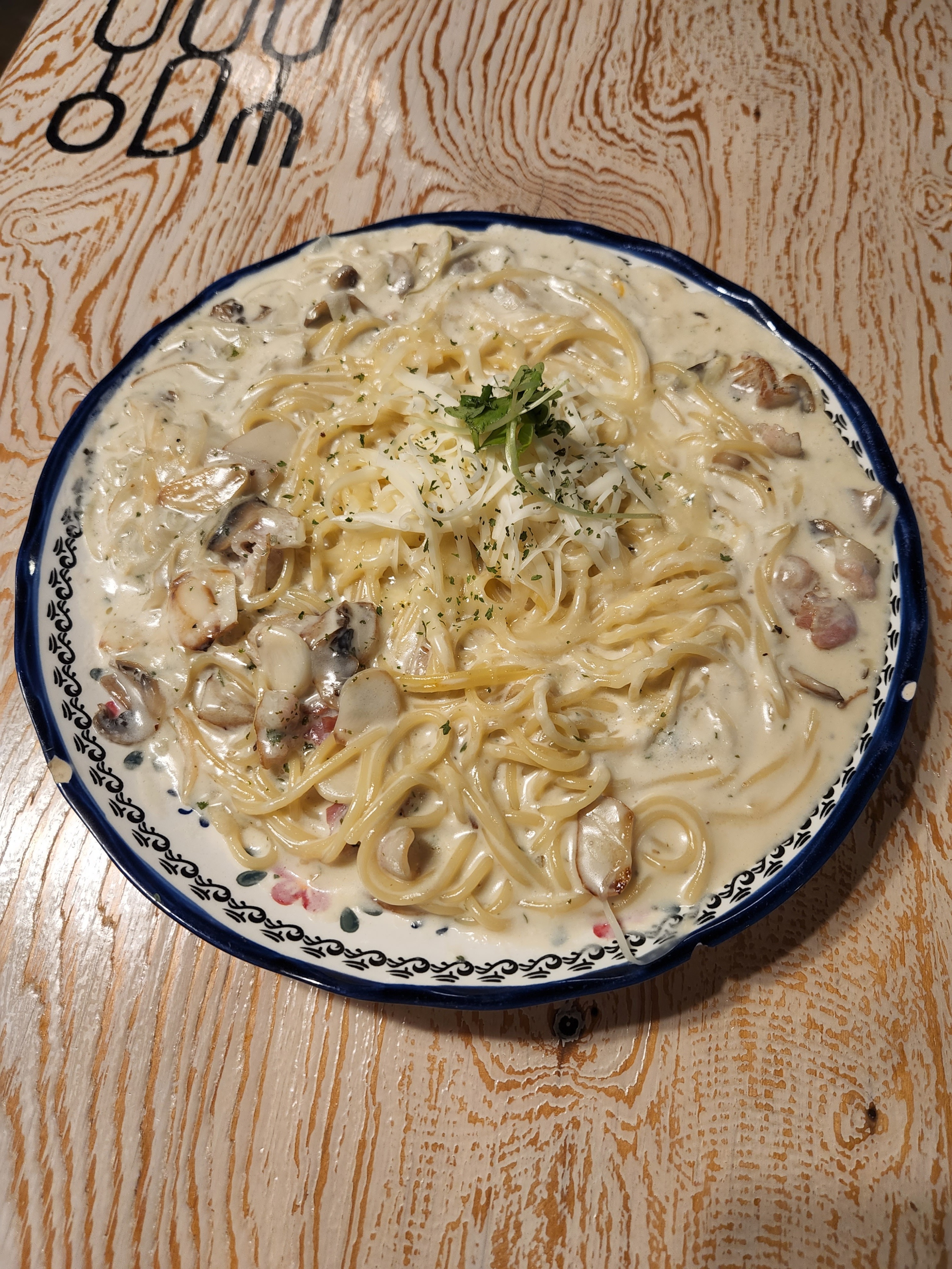 로니로티 치킨버섯크림스파게티