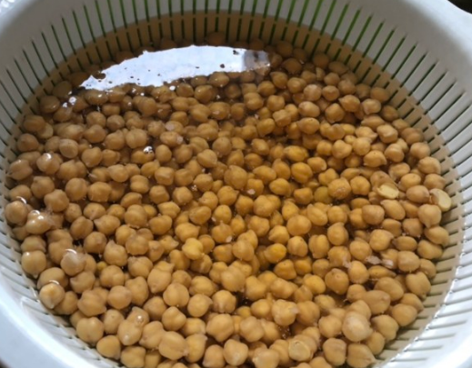 병아리콩 불리기