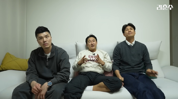 이천수 유튜브 방송 화면 [사진=유튜브 채널 &#39;리춘수&#39;]