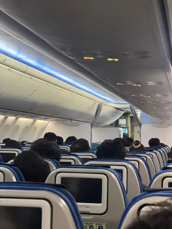 국내선 비행기 탈 때 생수 반입 가능한가요 알아보자 완벽 항공 규정_17