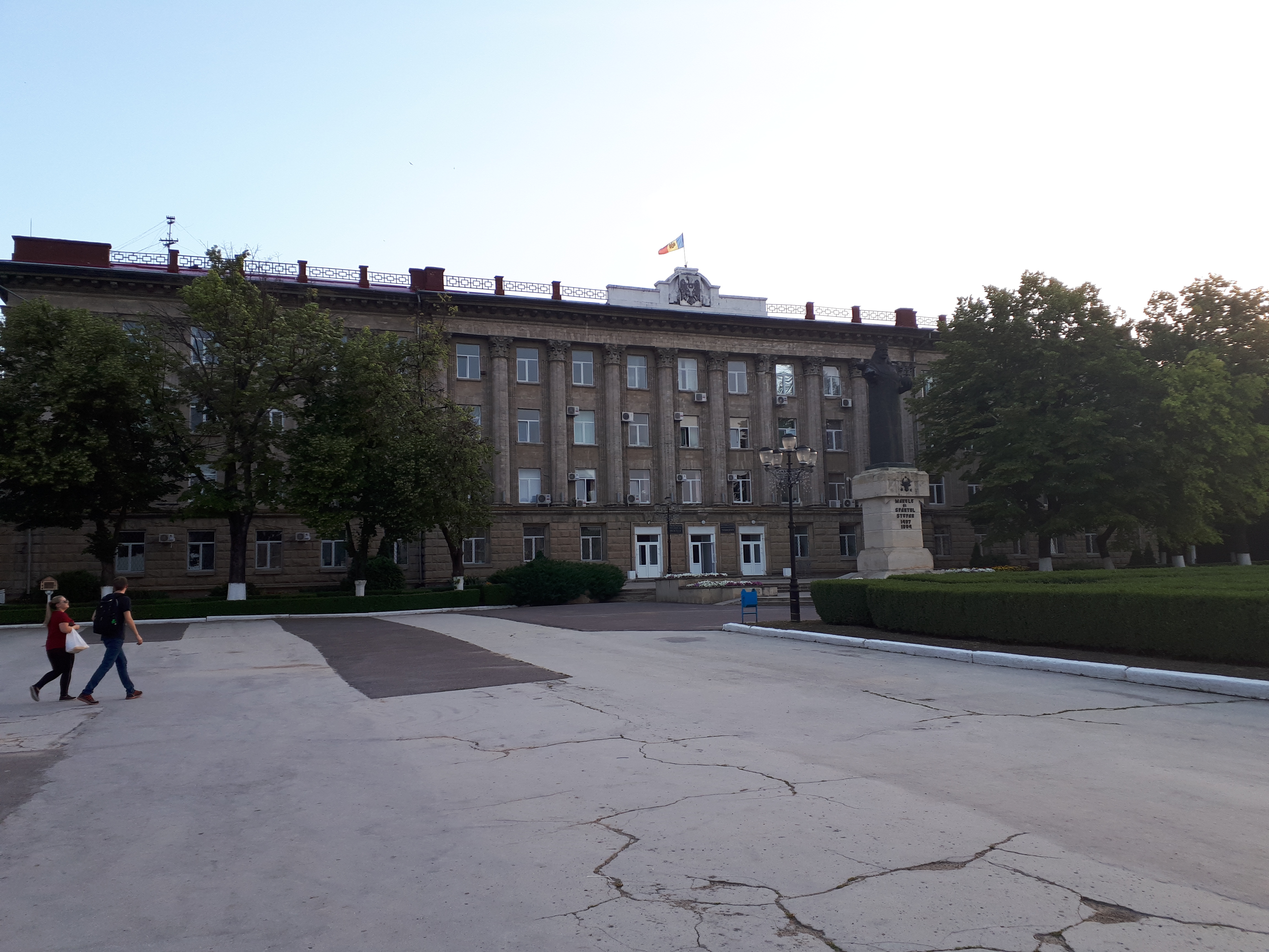 몰도바 발티 슈테판 대공 기념비와 건물