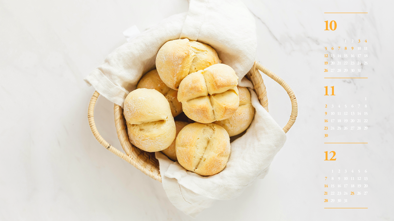 11 바구니에 담긴 빵 B - 2025년11월 노트북배경화면