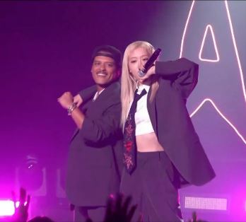 브로노마스와 로제