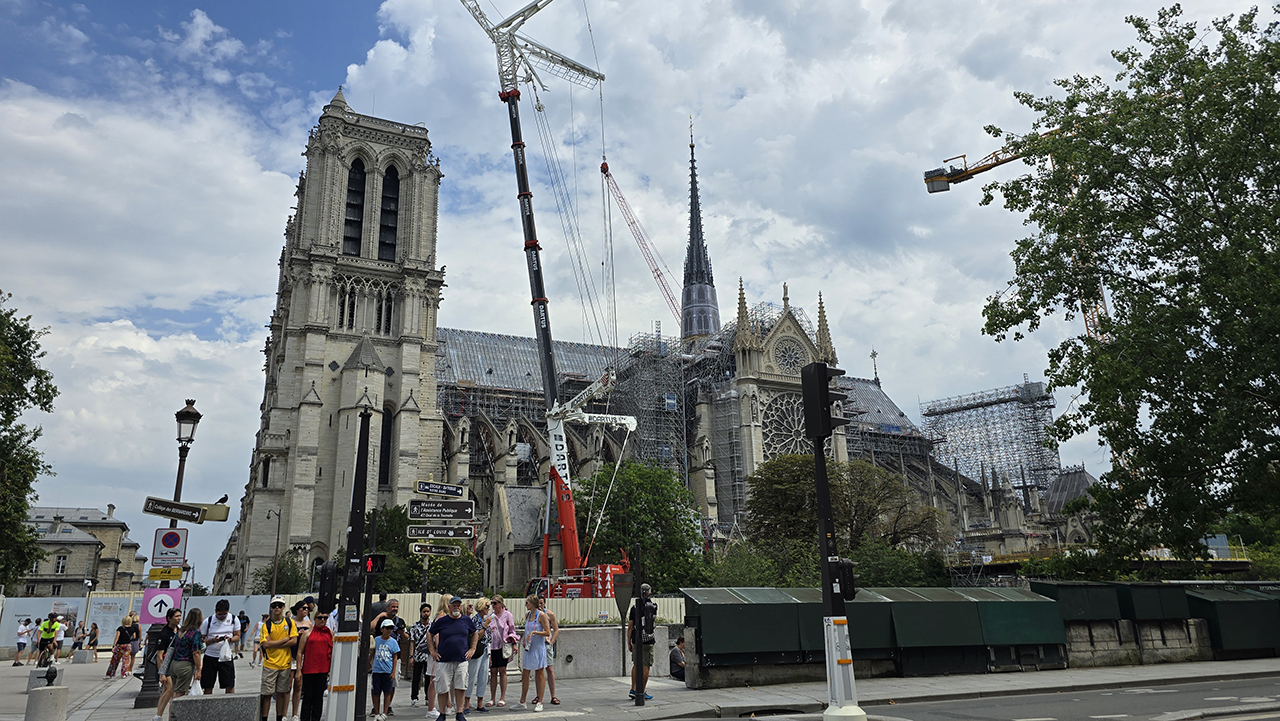 노트르담 대성당 가는 길